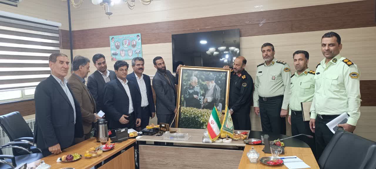 تعامل سازنده فرماندهی نیروی انتظامی استان با شورای اسلامی شهر خرم آباد در راستای ساماندهی معابر